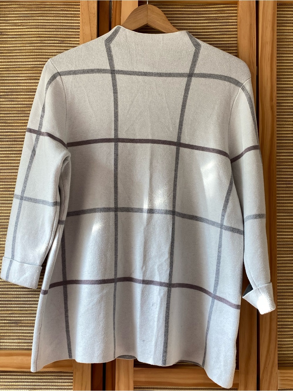 Tahari mock neck sweater Sz L